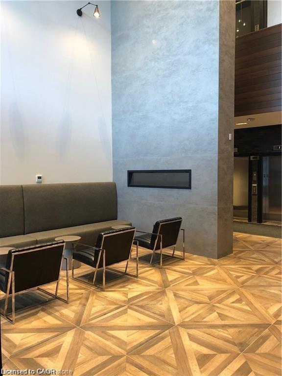 405-101 Locke Street S, Hamilton, ON - Indoor Photo Showing Other Room