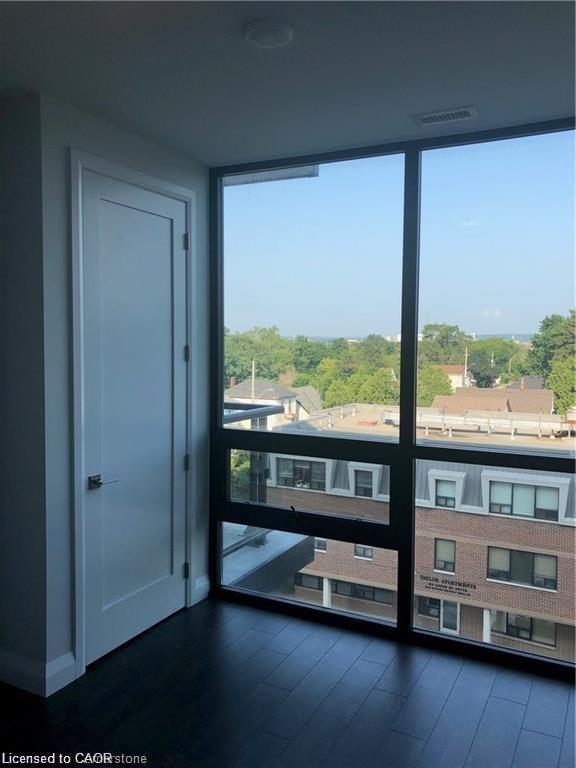405-101 Locke Street S, Hamilton, ON - Indoor Photo Showing Other Room