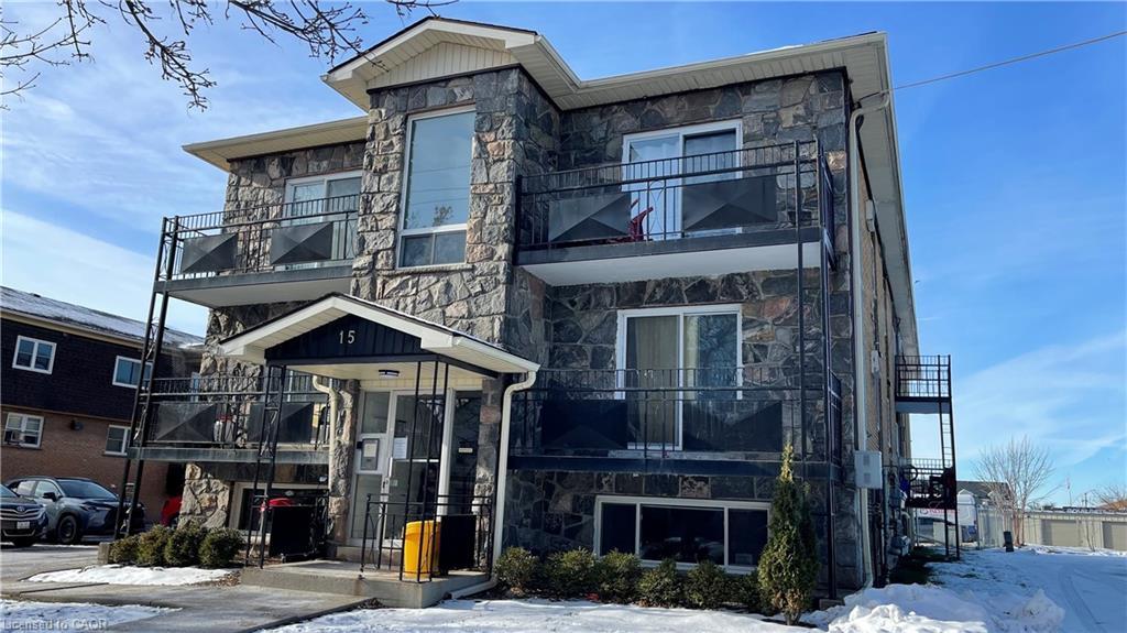 9-15 Empire Street, Welland, ON - Outdoor With Balcony