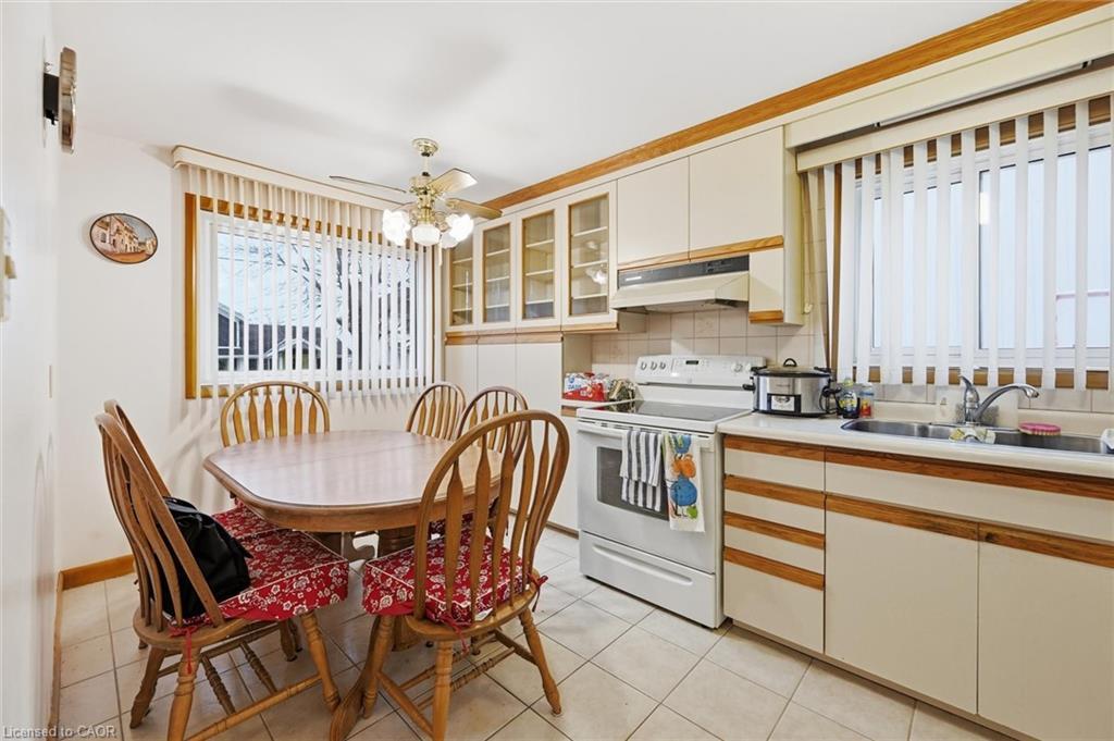 17 Queen Street N, Thorold, ON - Indoor