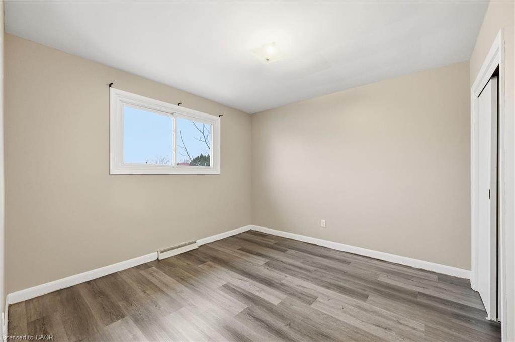 17 Queen Street N, Thorold, ON - Indoor Photo Showing Other Room