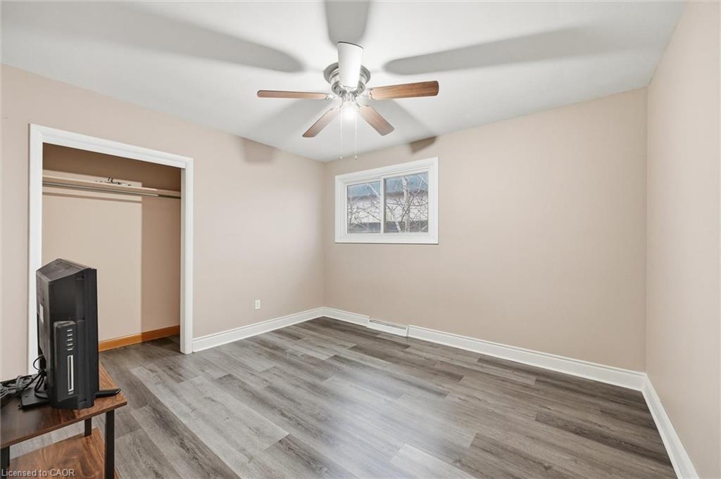 17 Queen Street N, Thorold, ON - Indoor Photo Showing Other Room