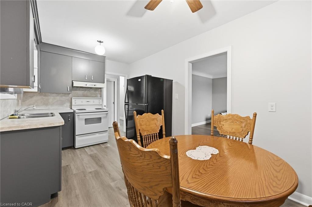 17 Queen Street N, Thorold, ON - Indoor