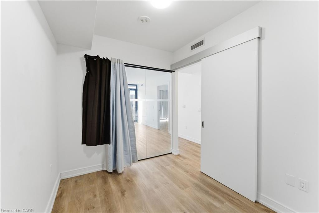 606-1 Jarvis Street, Hamilton, ON - Indoor Photo Showing Other Room