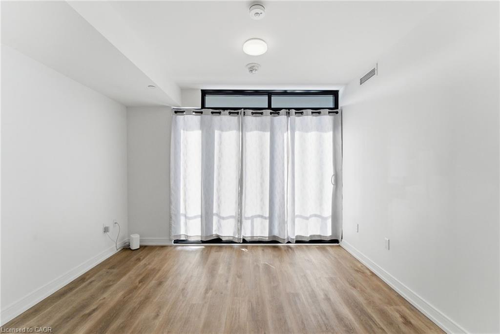606-1 Jarvis Street, Hamilton, ON - Indoor Photo Showing Other Room