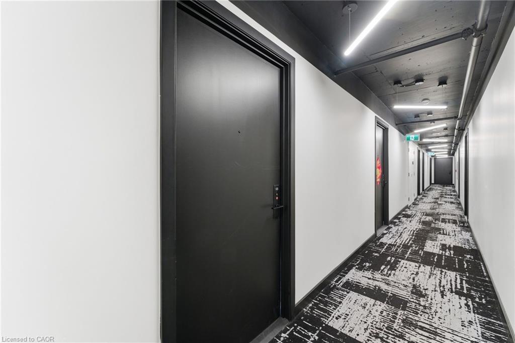 606-1 Jarvis Street, Hamilton, ON - Indoor Photo Showing Other Room