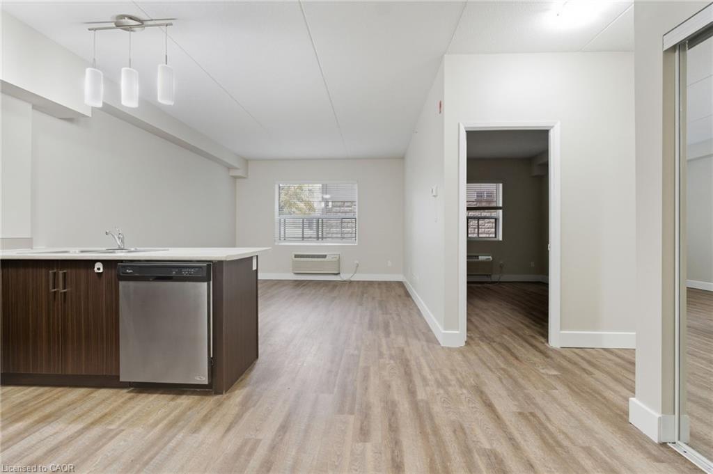 203-149 Main Street W, Hamilton, ON - Indoor