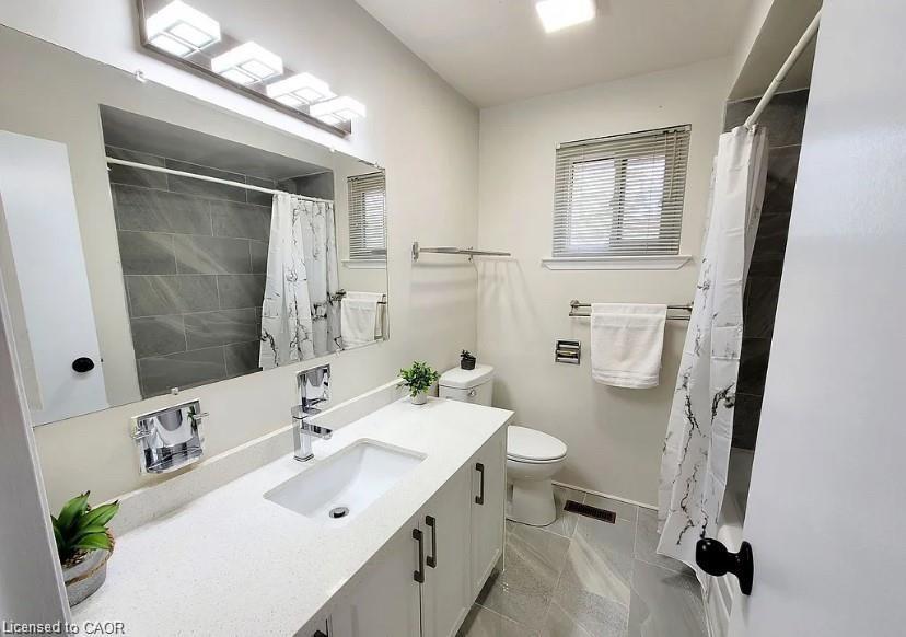 1269 Montclair Drive, Oakville, ON - Indoor Photo Showing Bathroom
