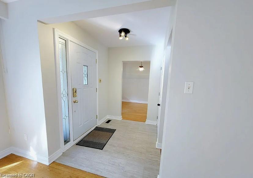 1269 Montclair Drive, Oakville, ON - Indoor Photo Showing Other Room