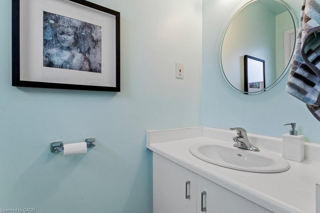 12 Meteor Boulevard, Stoney Creek, ON - Indoor Photo Showing Bathroom