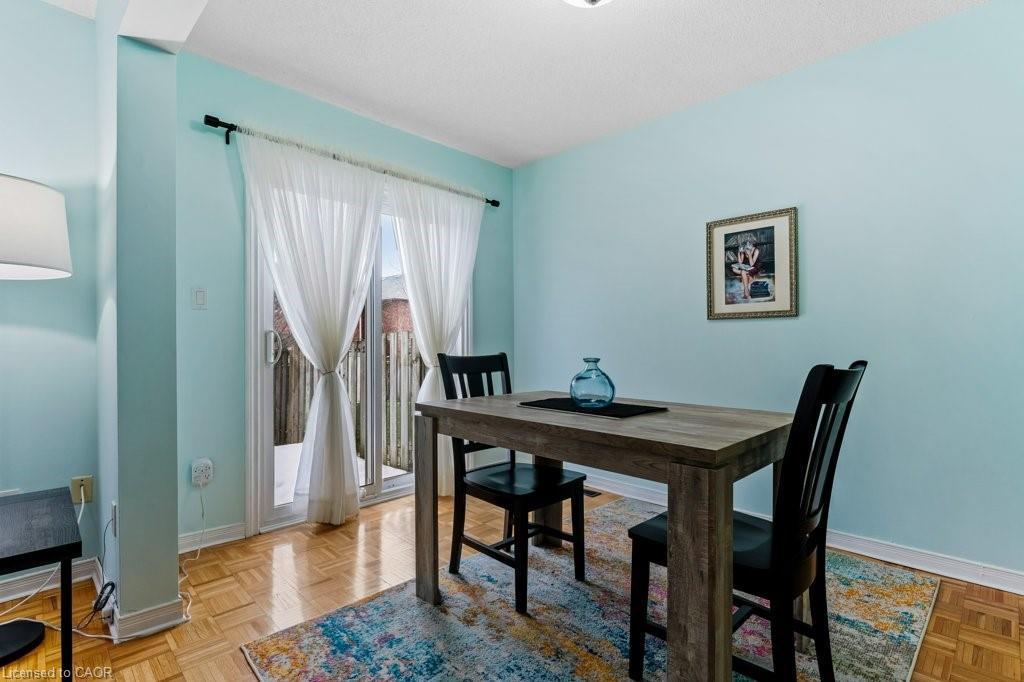 12 Meteor Boulevard, Stoney Creek, ON - Indoor Photo Showing Dining Room