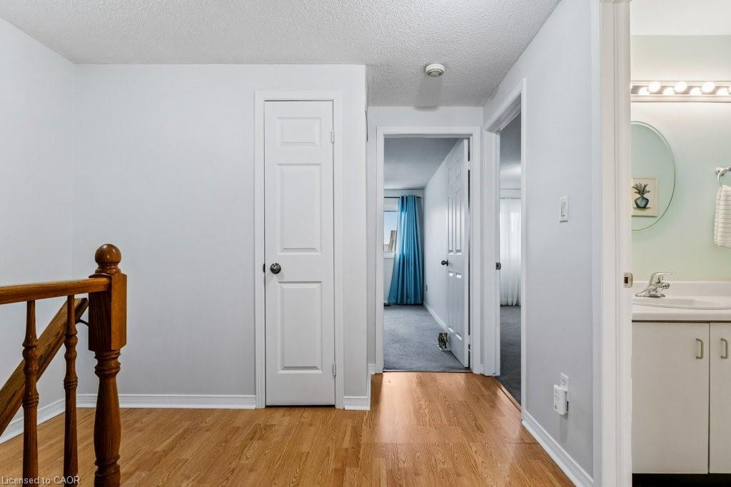 12 Meteor Boulevard, Stoney Creek, ON - Indoor Photo Showing Other Room
