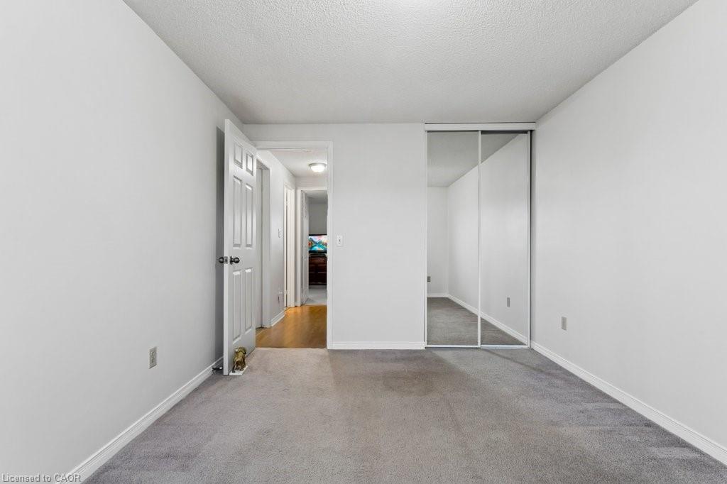 12 Meteor Boulevard, Stoney Creek, ON - Indoor Photo Showing Other Room
