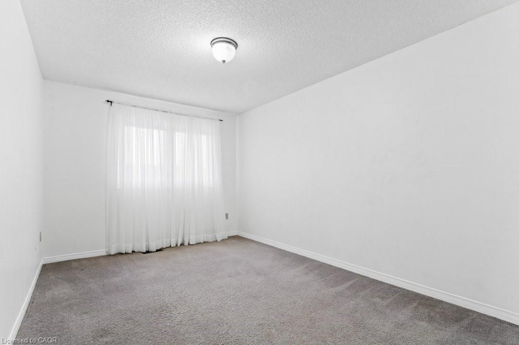 12 Meteor Boulevard, Stoney Creek, ON - Indoor Photo Showing Other Room