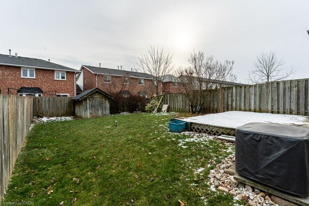 12 Meteor Boulevard, Stoney Creek, ON - Outdoor With Backyard