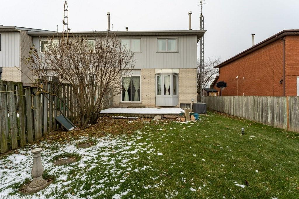 12 Meteor Boulevard, Stoney Creek, ON - Outdoor