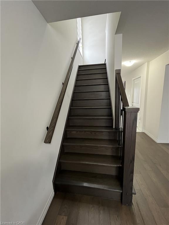 4 Faith Street, Cambridge, ON - Indoor Photo Showing Other Room