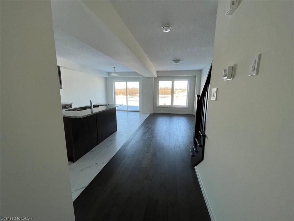 4 Faith Street, Cambridge, ON - Indoor Photo Showing Other Room