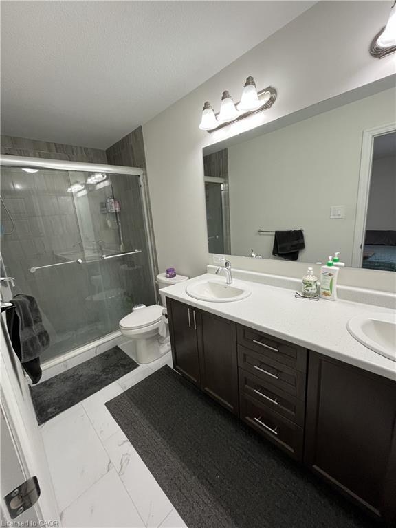 4 Faith Street, Cambridge, ON - Indoor Photo Showing Bathroom