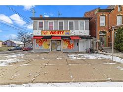 208 Mary Street Hamilton, ON L8L 4V8