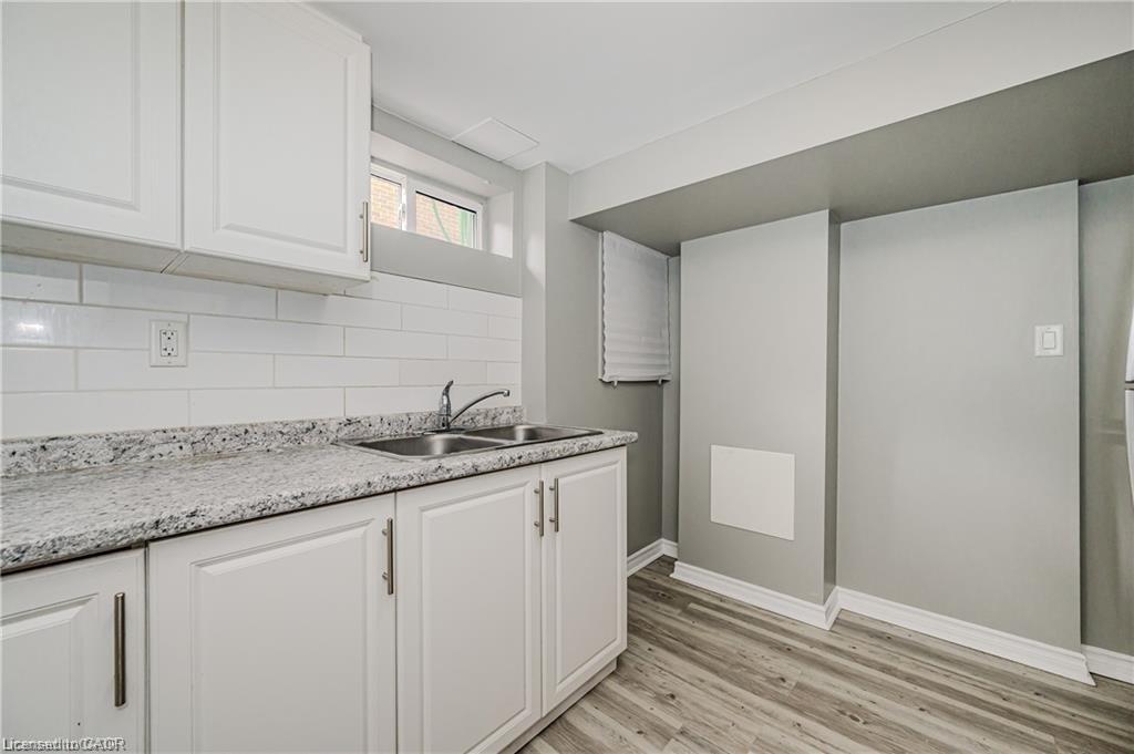 2-16 Huntington Avenue, Hamilton, ON - Indoor Photo Showing Kitchen With Double Sink