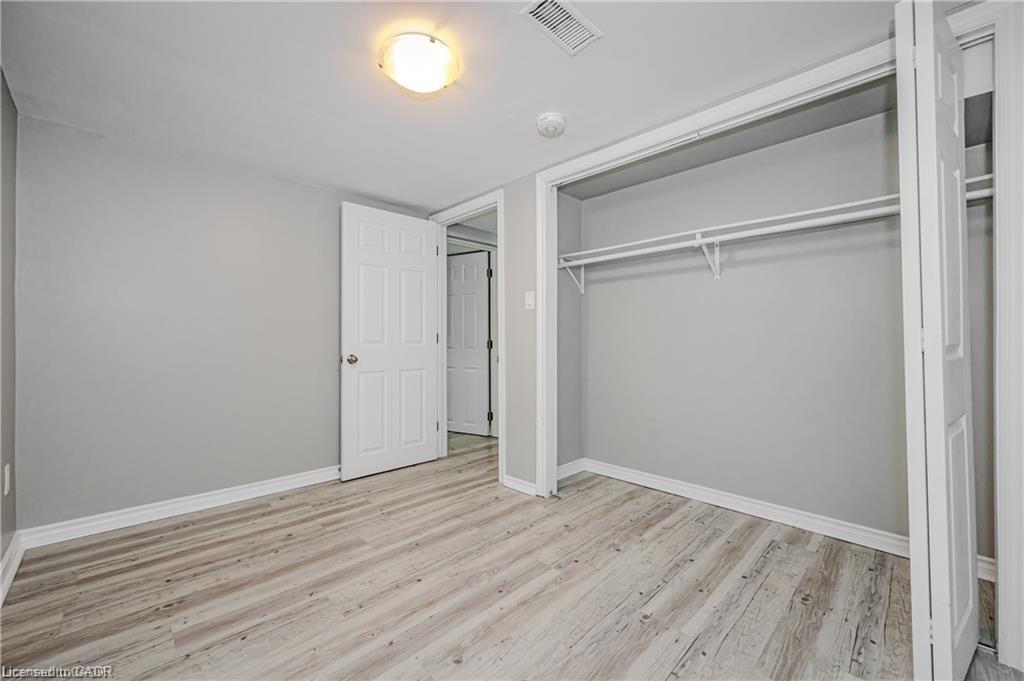 2-16 Huntington Avenue, Hamilton, ON - Indoor Photo Showing Other Room