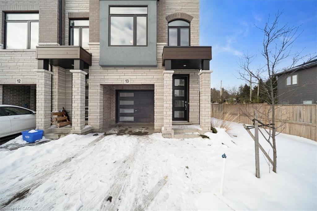 13-314 Equestrian Way, Cambridge, ON - Outdoor With Facade