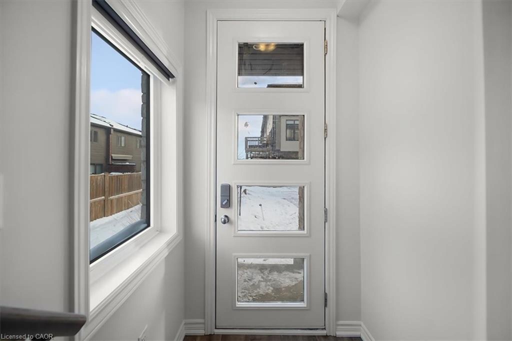 13-314 Equestrian Way, Cambridge, ON - Indoor Photo Showing Other Room