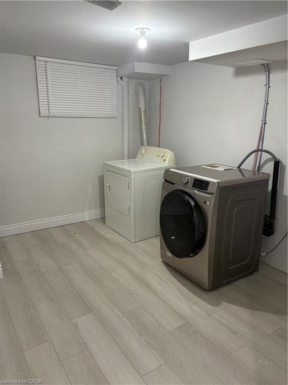 683 Seventh Avenue, Hamilton, ON - Indoor Photo Showing Laundry Room