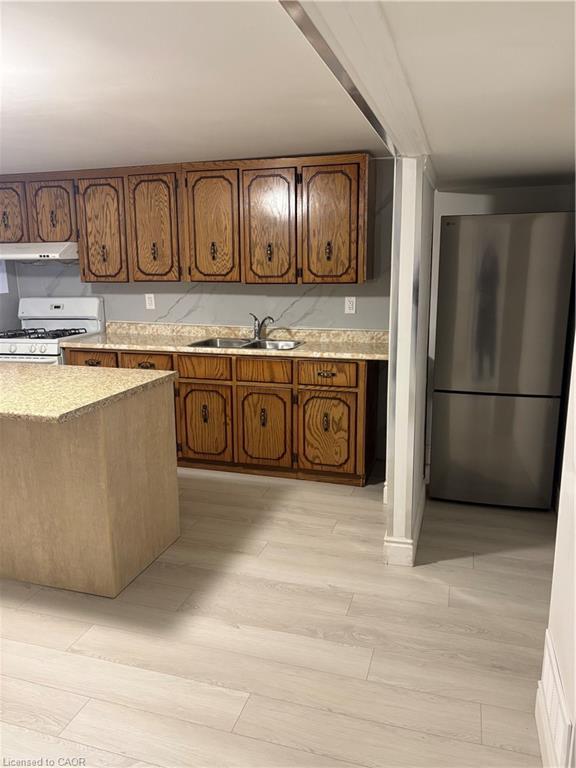 683 Seventh Avenue, Hamilton, ON - Indoor Photo Showing Kitchen With Double Sink