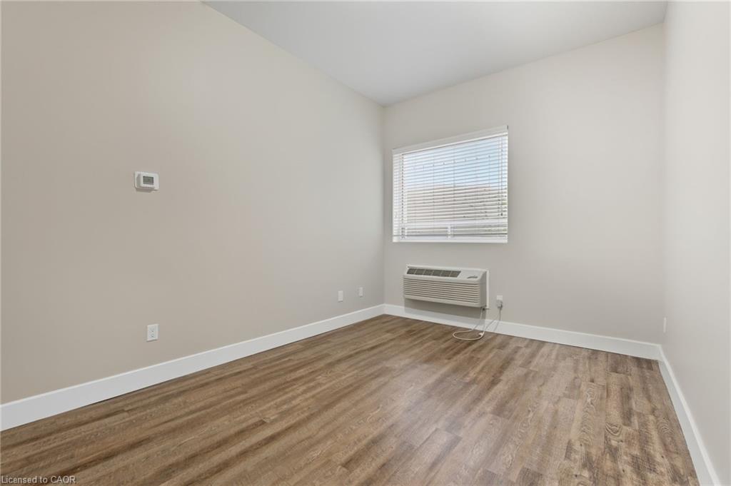 101-149 Main Street W, Hamilton, ON - Indoor Photo Showing Other Room