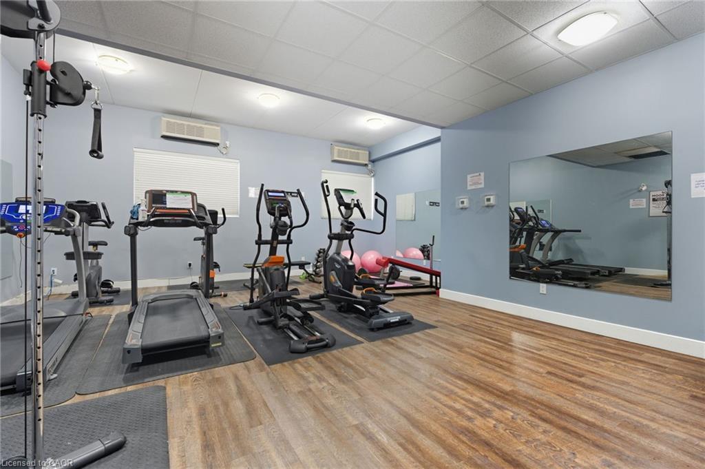 101-149 Main Street W, Hamilton, ON - Indoor Photo Showing Gym Room