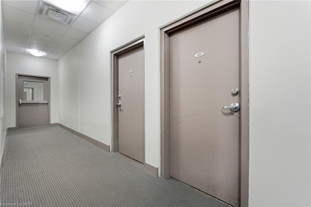 101-149 Main Street W, Hamilton, ON - Indoor Photo Showing Other Room