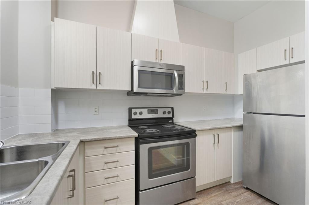 101-149 Main Street W, Hamilton, ON - Indoor Photo Showing Kitchen With Stainless Steel Kitchen With Double Sink