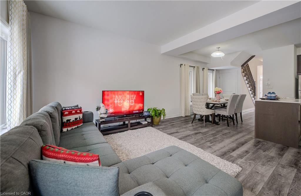 34 June Callwood Way, Brantford, ON - Indoor Photo Showing Other Room