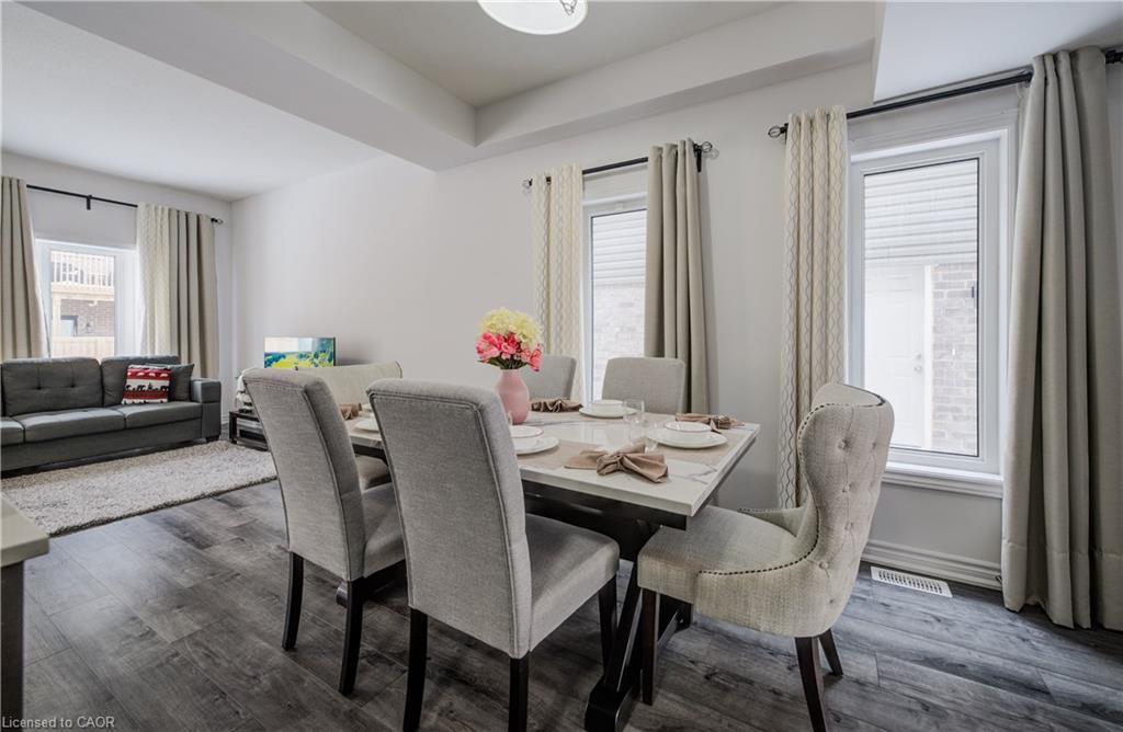 34 June Callwood Way, Brantford, ON - Indoor Photo Showing Dining Room