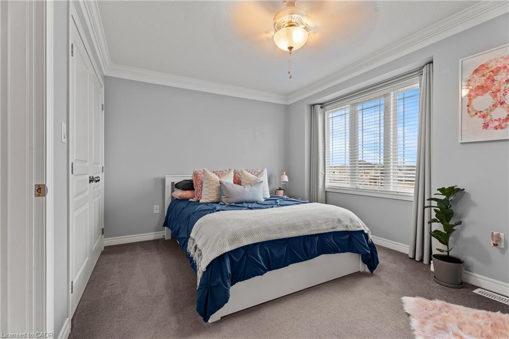 23 Edenrock Drive, Stoney Creek, ON - Indoor Photo Showing Bedroom