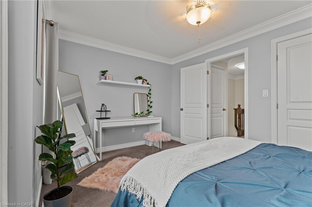 23 Edenrock Drive, Stoney Creek, ON - Indoor Photo Showing Bedroom