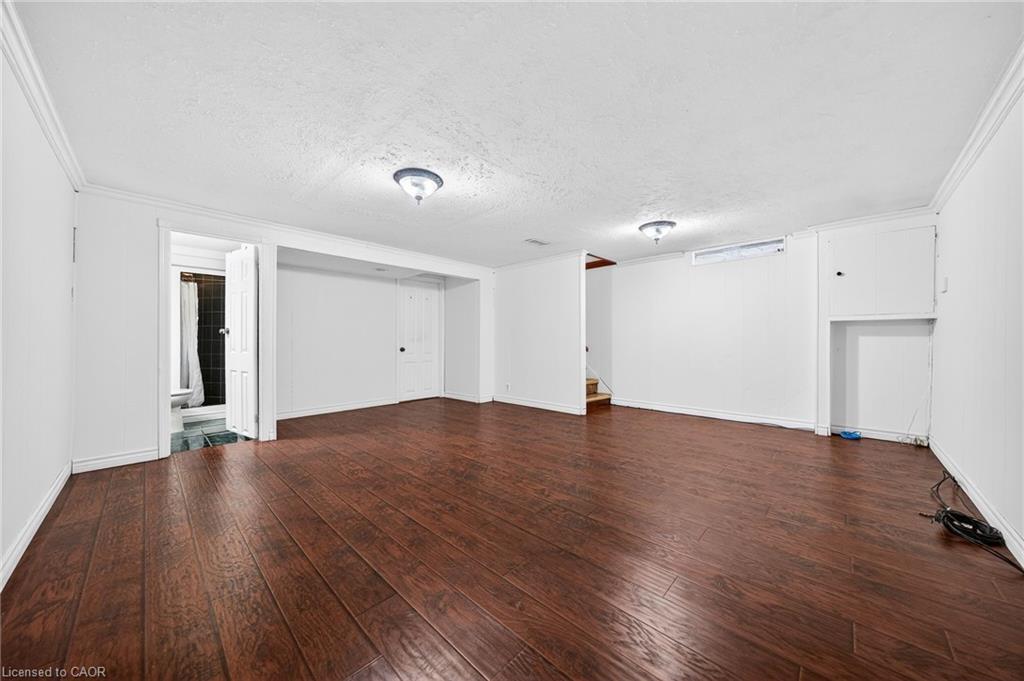 614 Elgin Street N, Cambridge, ON - Indoor Photo Showing Other Room