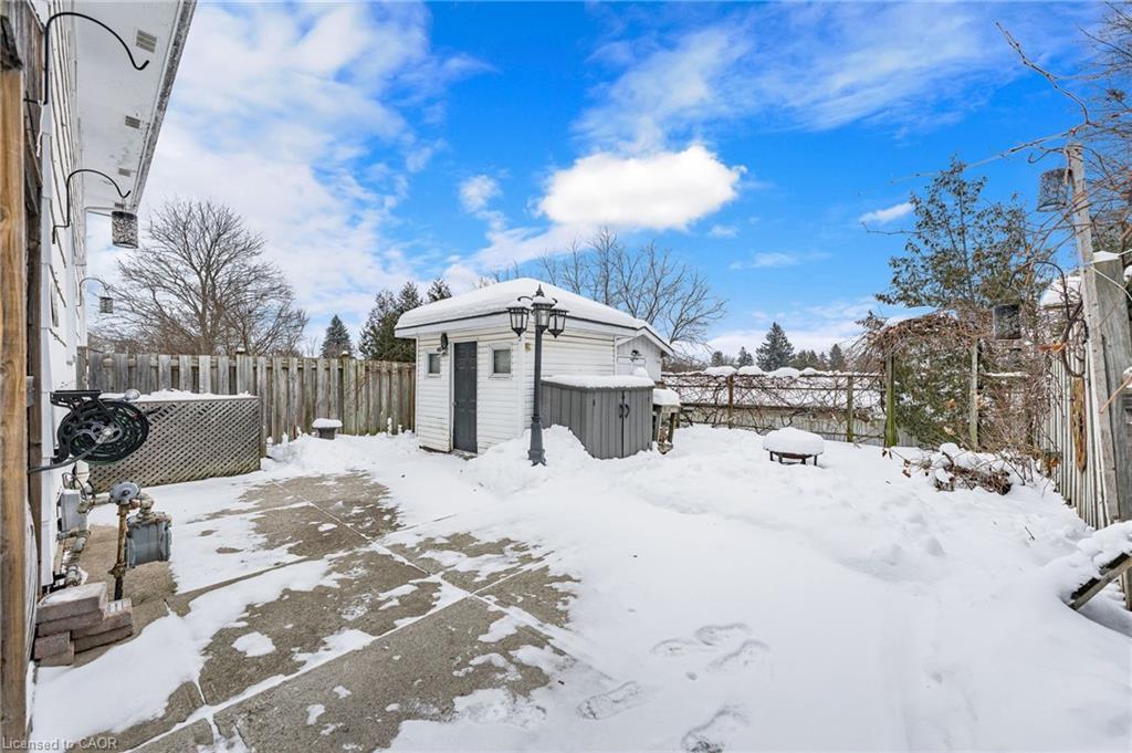 614 Elgin Street N, Cambridge, ON - Outdoor