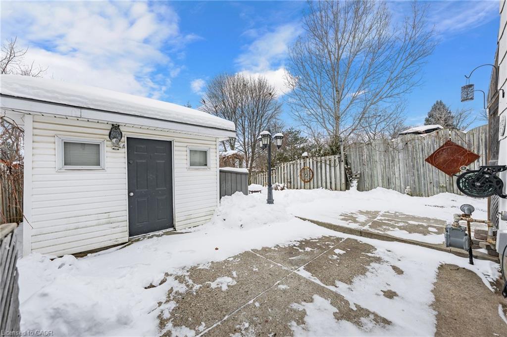 614 Elgin Street N, Cambridge, ON - Outdoor