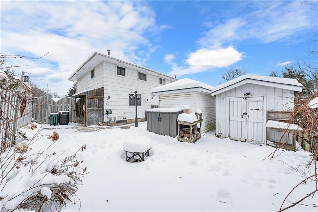 614 Elgin Street N, Cambridge, ON - Outdoor With Exterior