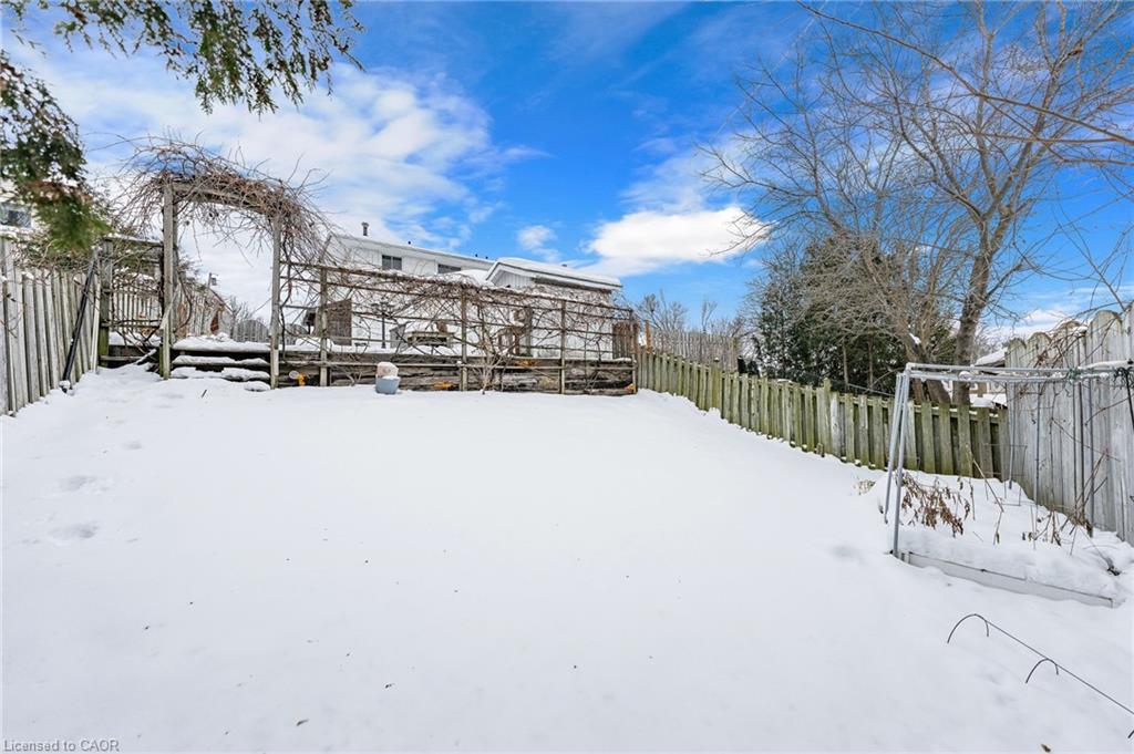 614 Elgin Street N, Cambridge, ON - Outdoor