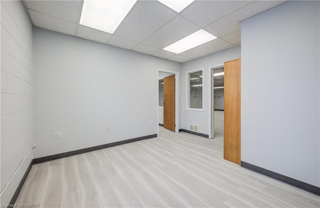 8 Upper-1033 Pattullo Avenue, Woodstock, ON