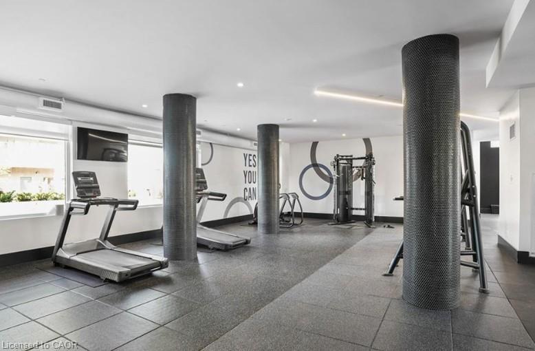 404-55 Duke Street W, Kitchener, ON - Indoor Photo Showing Gym Room