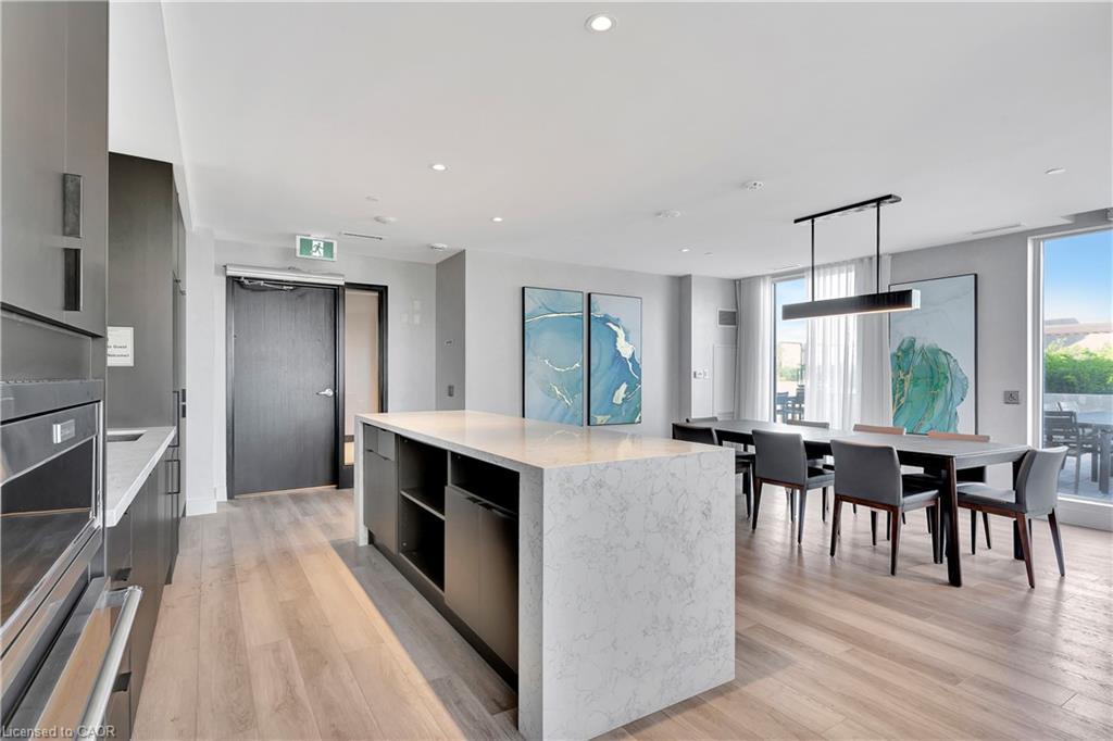 404-55 Duke Street W, Kitchener, ON - Indoor