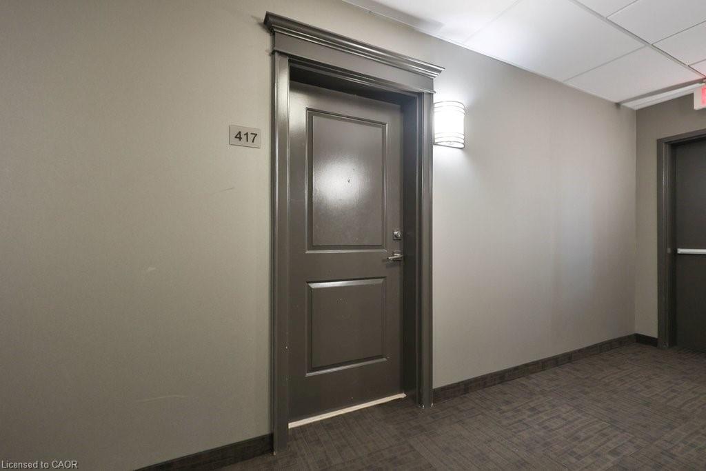 417-5020 Corporate Drive, Burlington, ON - Indoor Photo Showing Other Room