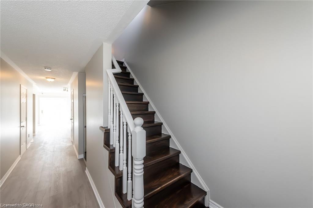 626 Taylor Crescent, Burlington, ON - Indoor Photo Showing Other Room