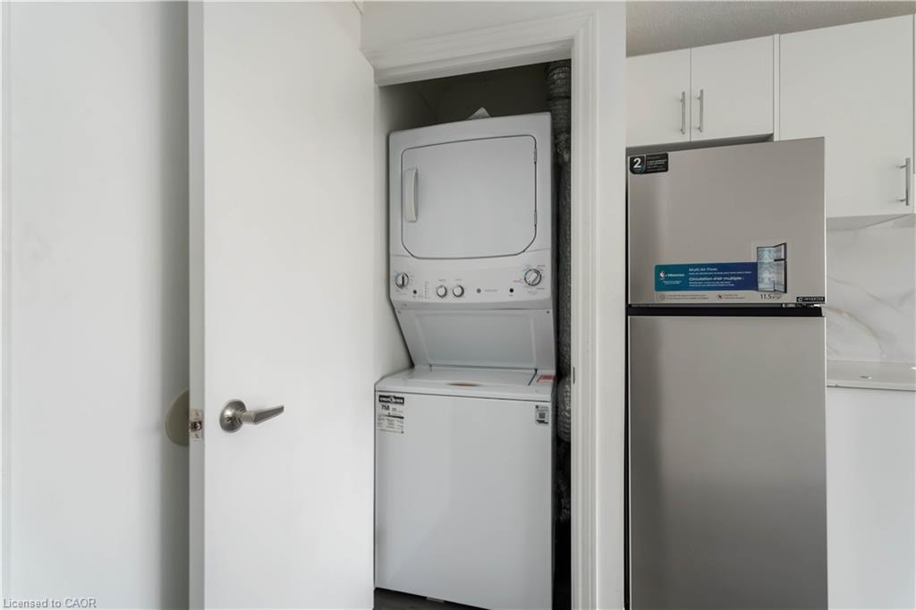 1-43 Norwich Road, Stoney Creek, ON - Indoor Photo Showing Laundry Room