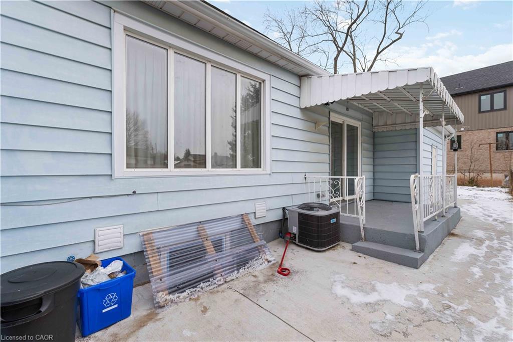 1-43 Norwich Road, Stoney Creek, ON - Outdoor With Exterior